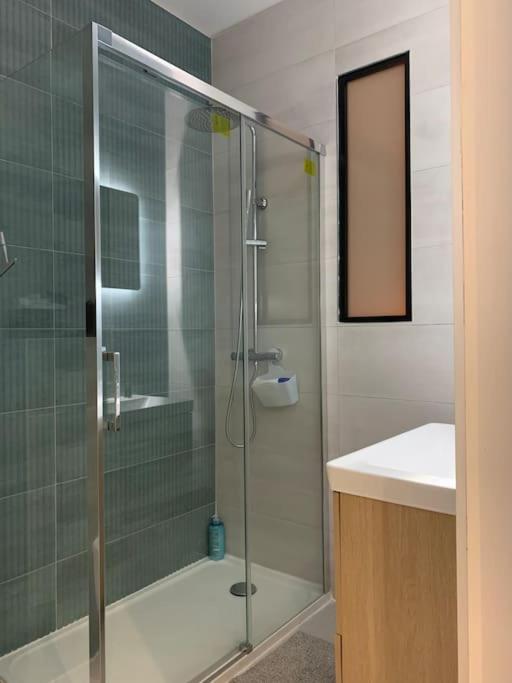 Appartements De Standing Centre Ville, Gare, Jardin,Terrasse Le Mans Bagian luar foto